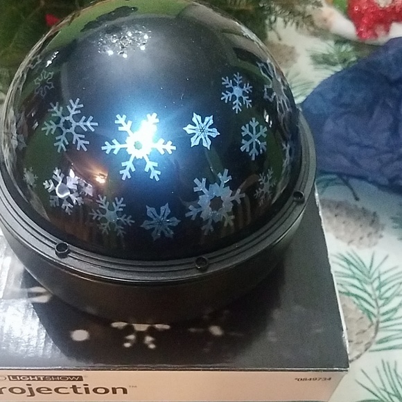 Gemmy Other - Snowflake projector